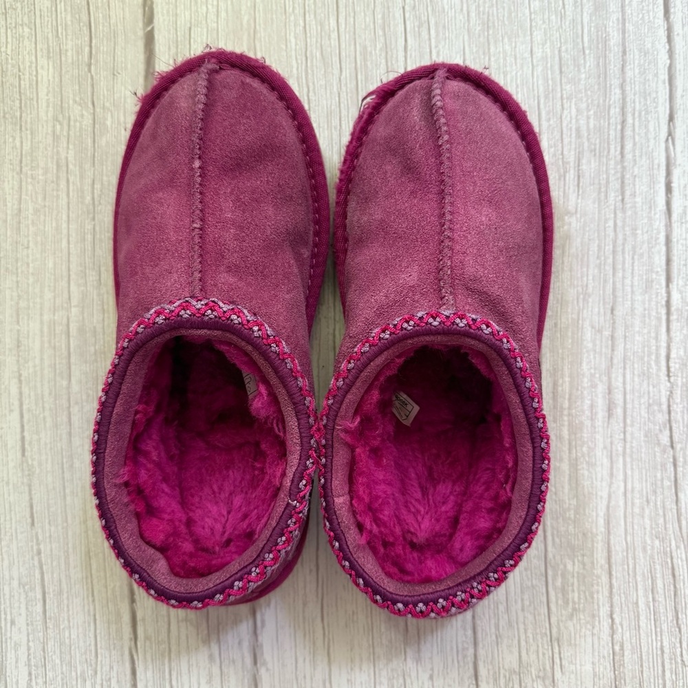 UGG Tasman slippers